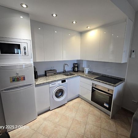 Benal Beach Apartments Malaga Bagian luar foto