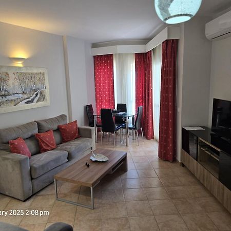 Benal Beach Apartments Malaga Bagian luar foto