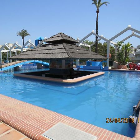 Benal Beach Apartments Malaga Bagian luar foto