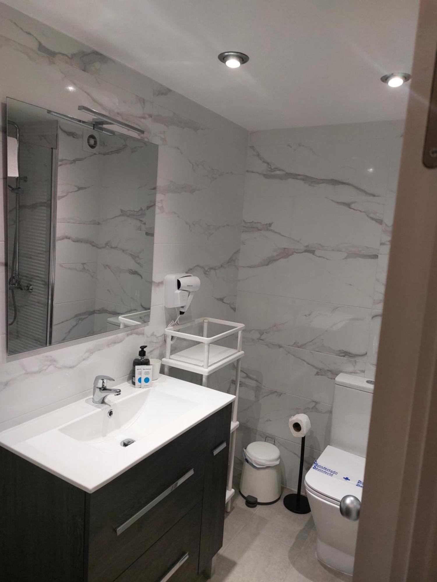 Benal Beach Apartments Malaga Bagian luar foto