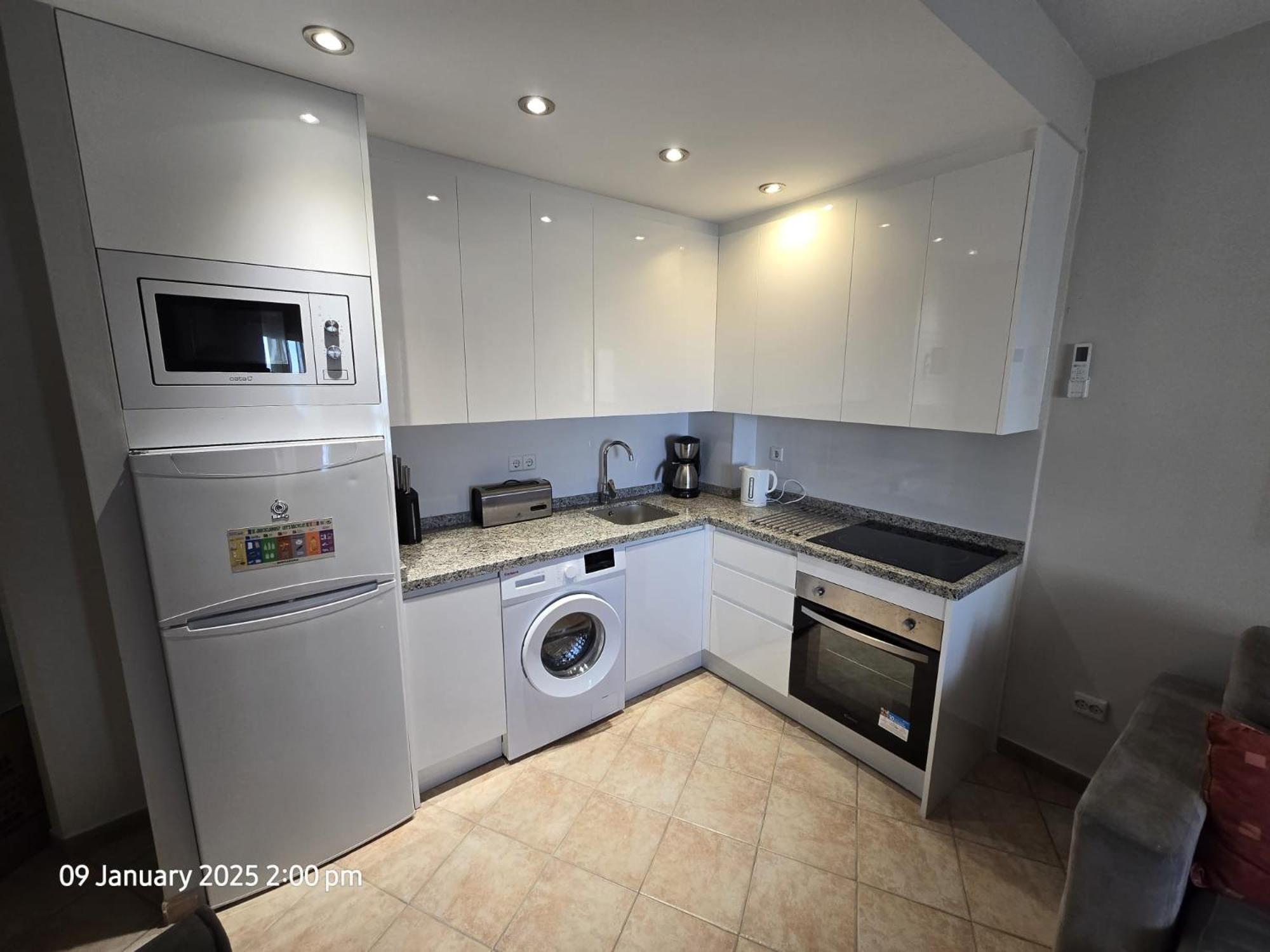 Benal Beach Apartments Malaga Bagian luar foto