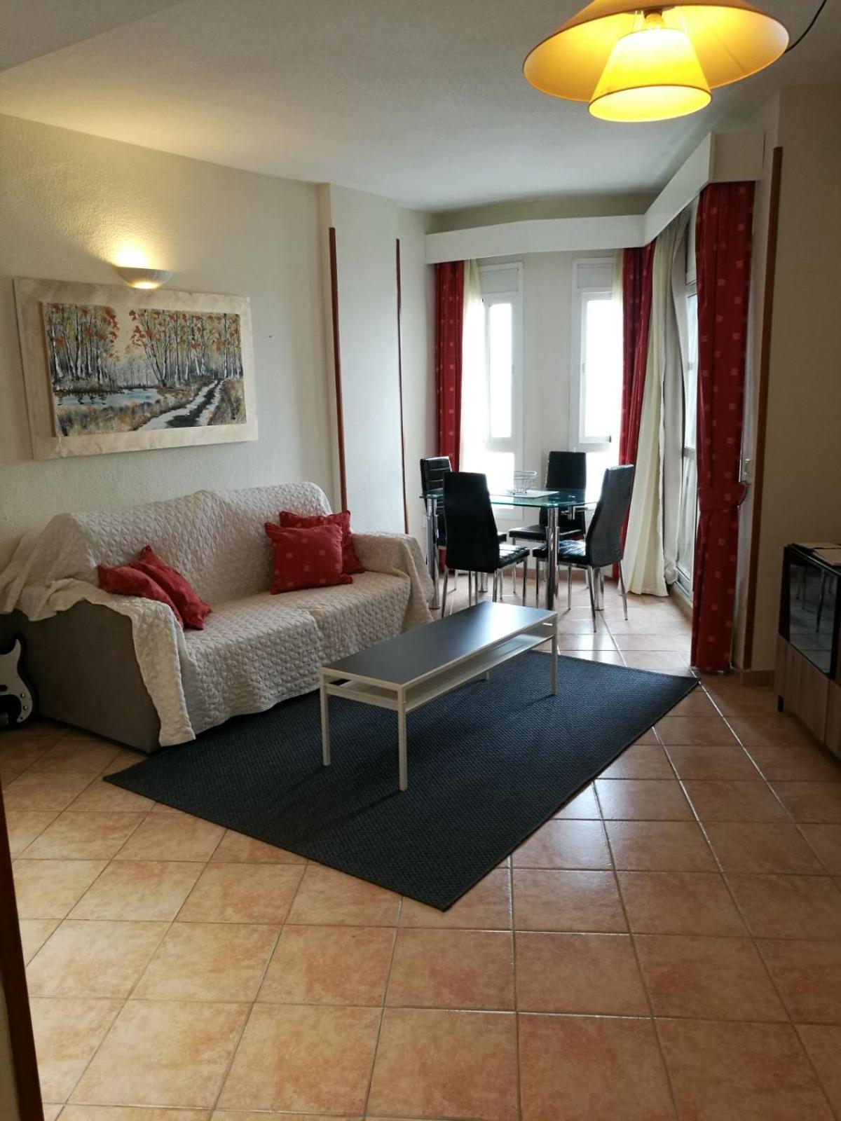 Benal Beach Apartments Malaga Bagian luar foto