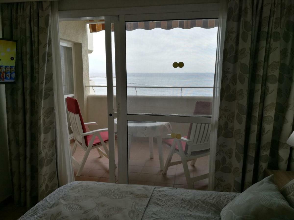 Benal Beach Apartments Malaga Bagian luar foto