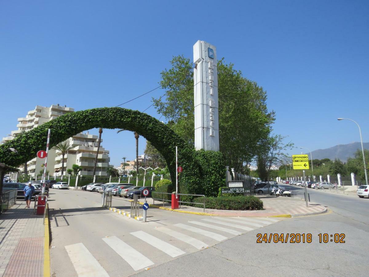 Benal Beach Apartments Malaga Bagian luar foto