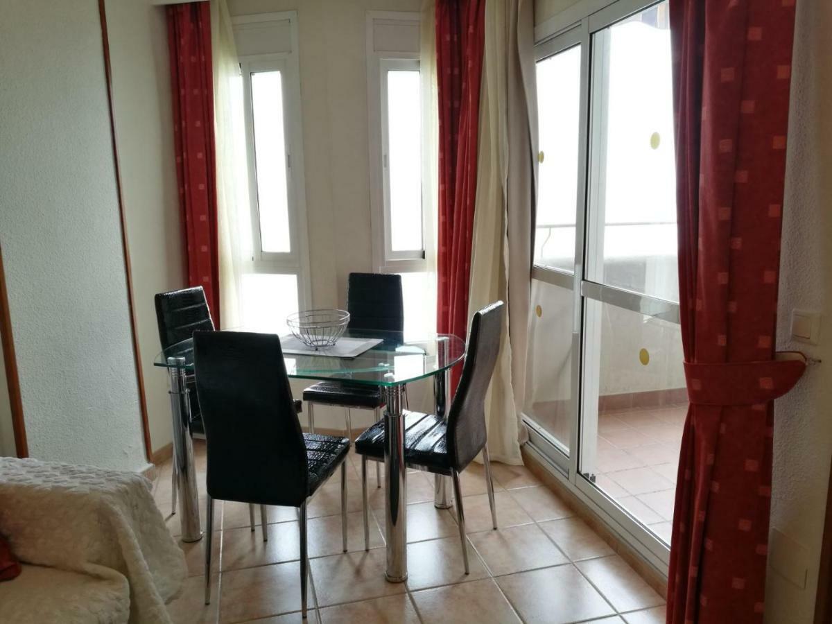 Benal Beach Apartments Malaga Bagian luar foto