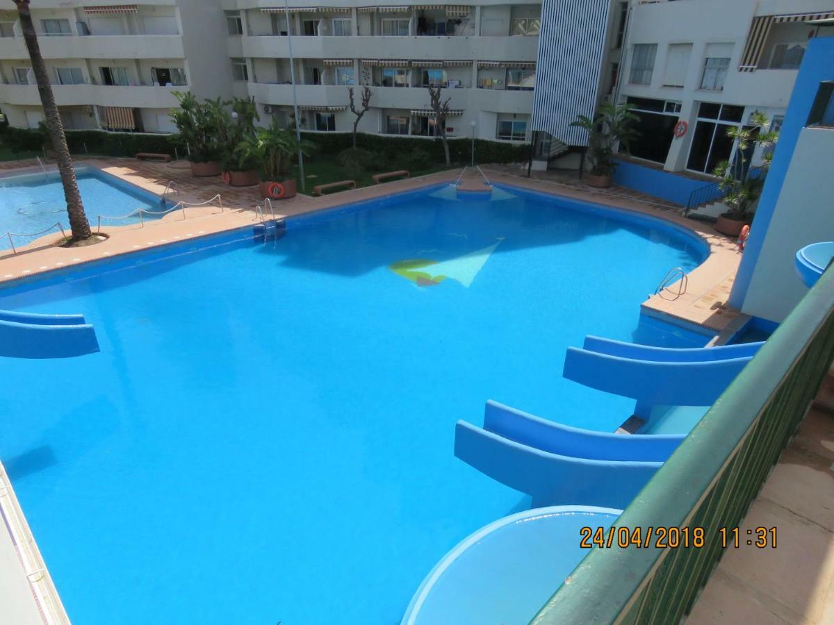 Benal Beach Apartments Malaga Bagian luar foto