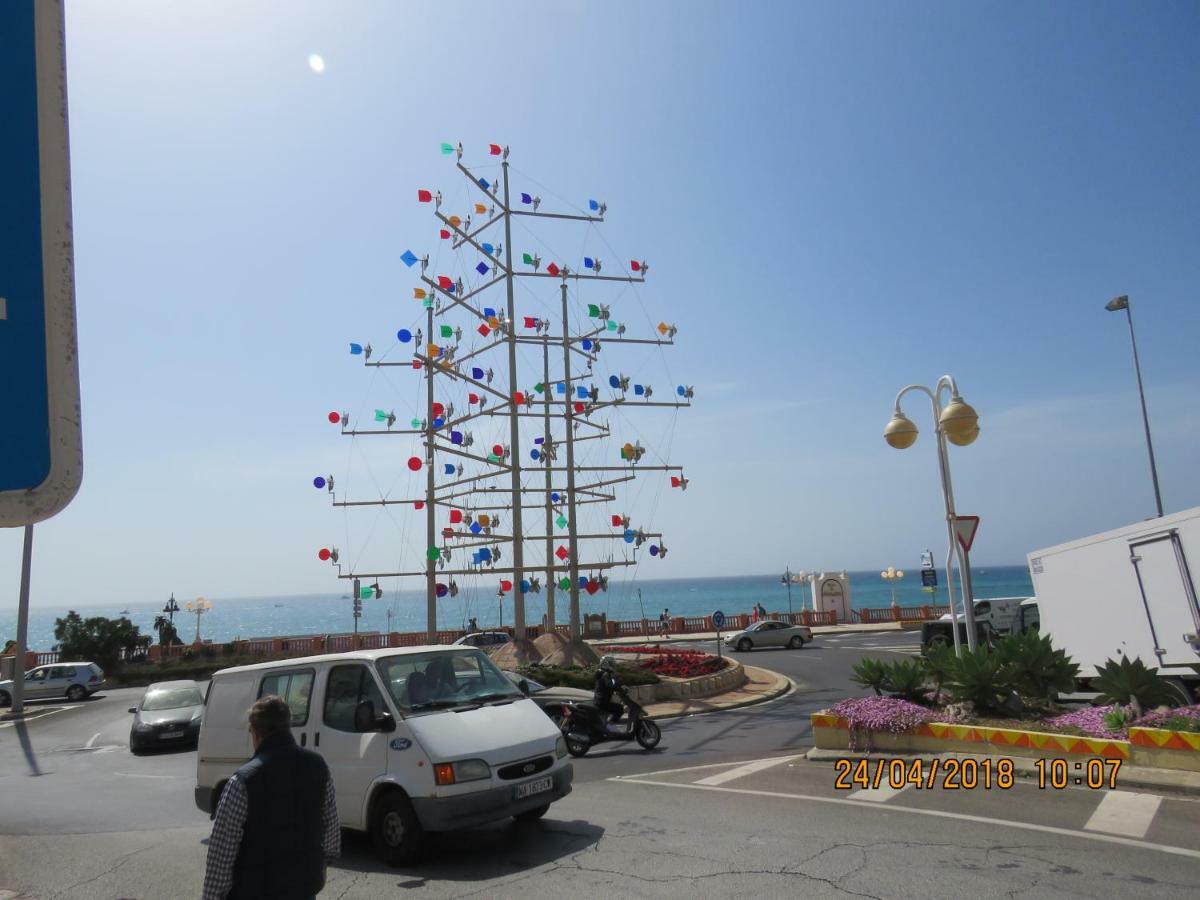 Benal Beach Apartments Malaga Bagian luar foto